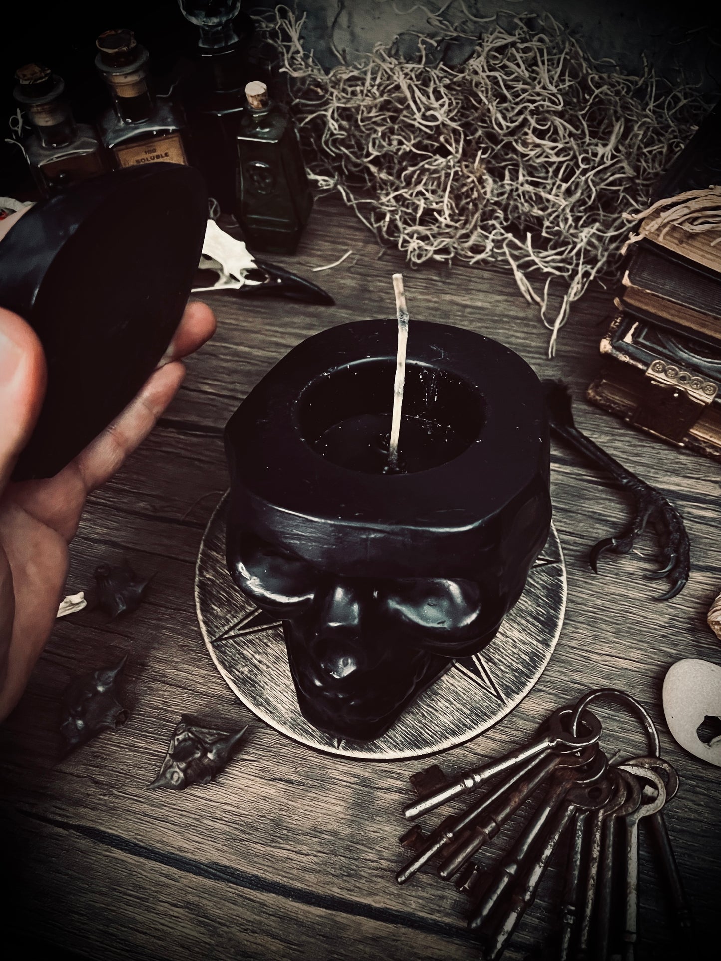 Loadable Skull Box Candle