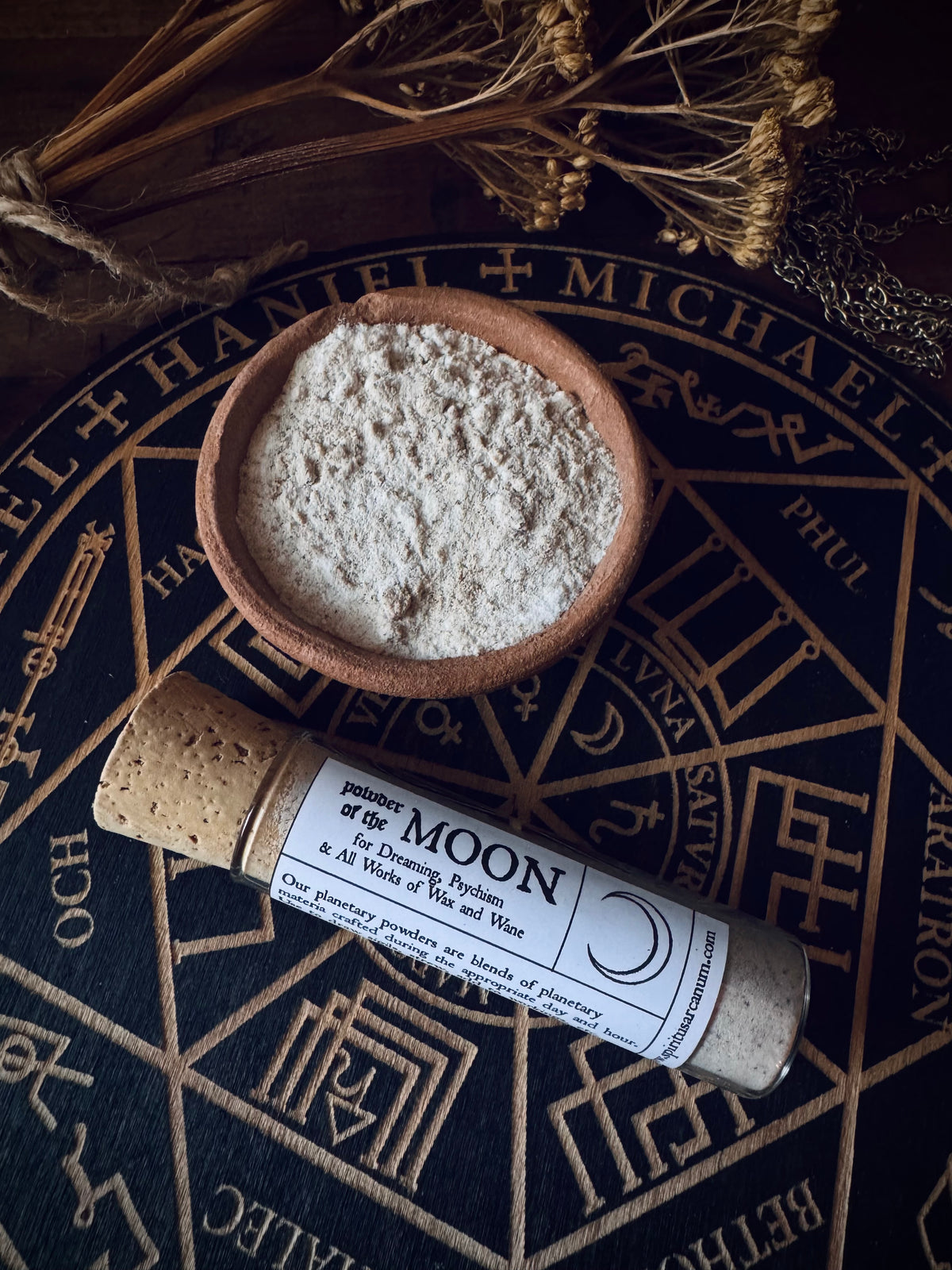 Powder of the Moon