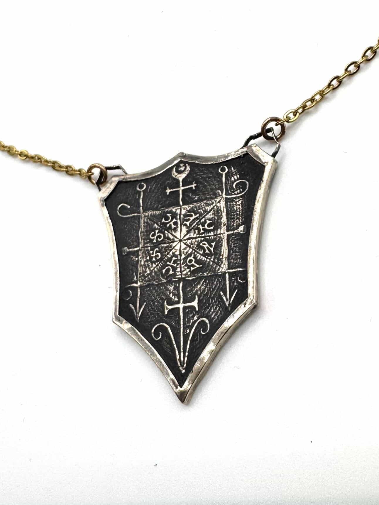 Gazebreaker Amulet