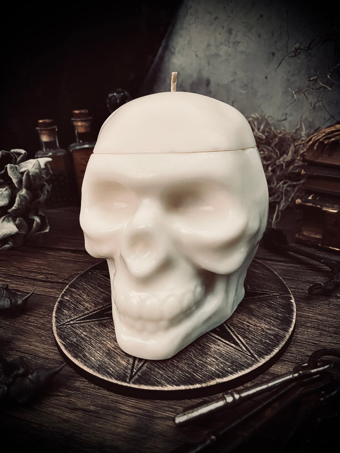 Loadable Skull Box Candle