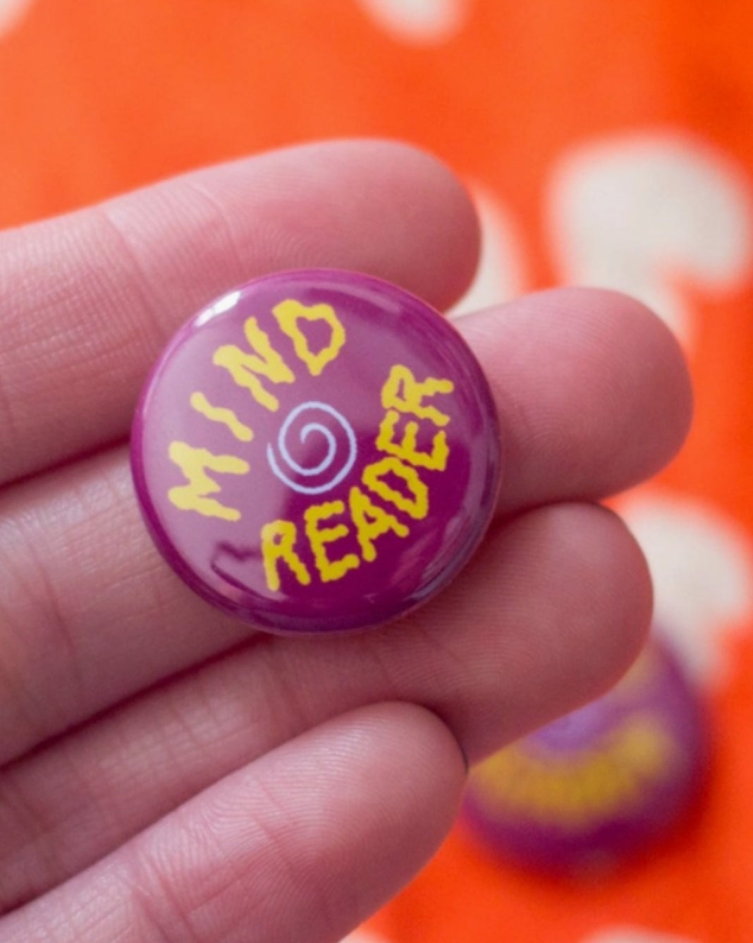 Mind Reader 1" Pin