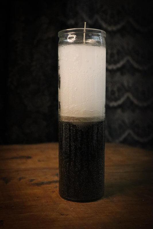 White/Black 7 Day Candle